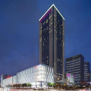 太原陽(yáng)光皇冠假日酒店